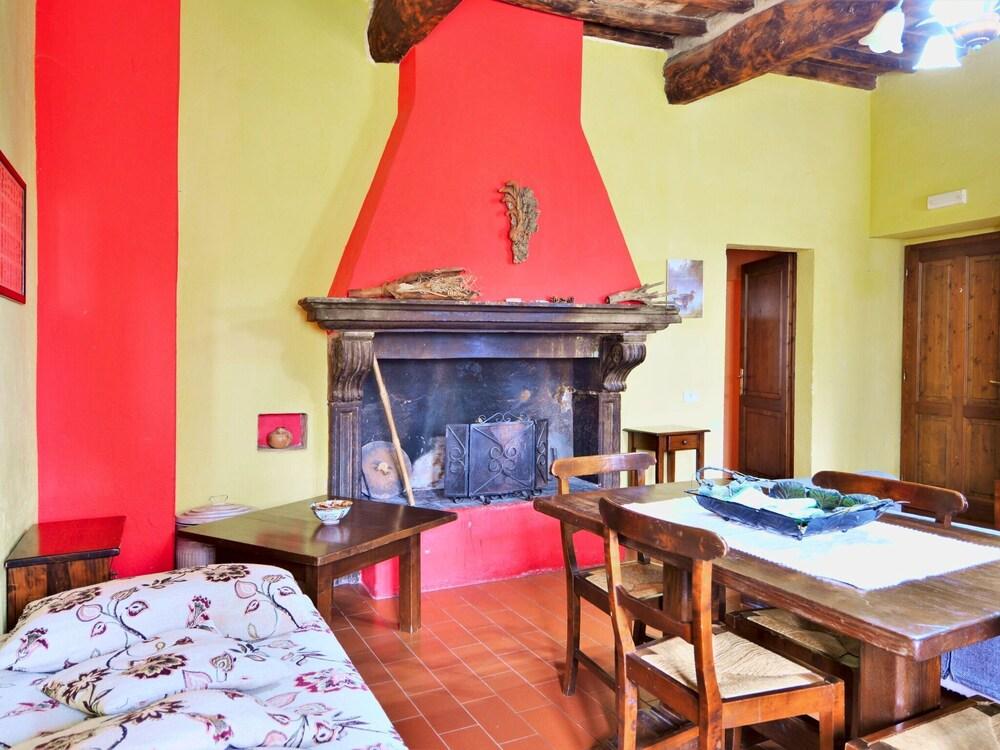 Scenic Apartment in Città di Castello With Shared Pool