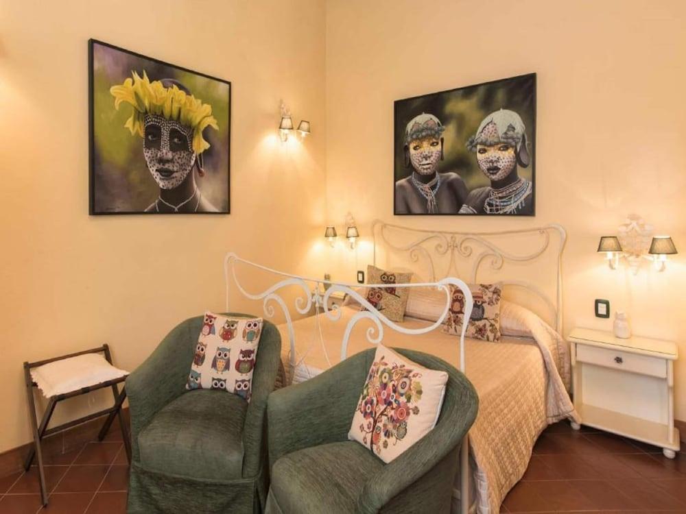 Elegant Tuscan Mansion