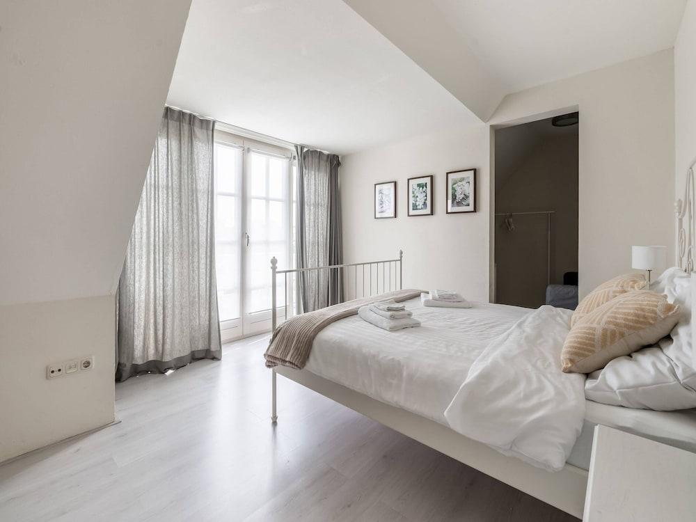 Exclusive Villa in Zeewolde With a Terrace