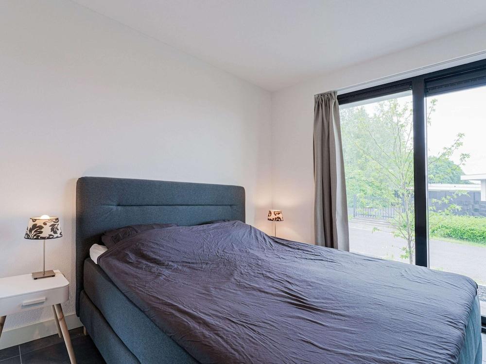 Holiday Home in Flevoland by Veluwemeer