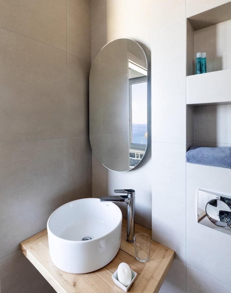 Mochlos Harbour View - 3 bed Villa With sea Views