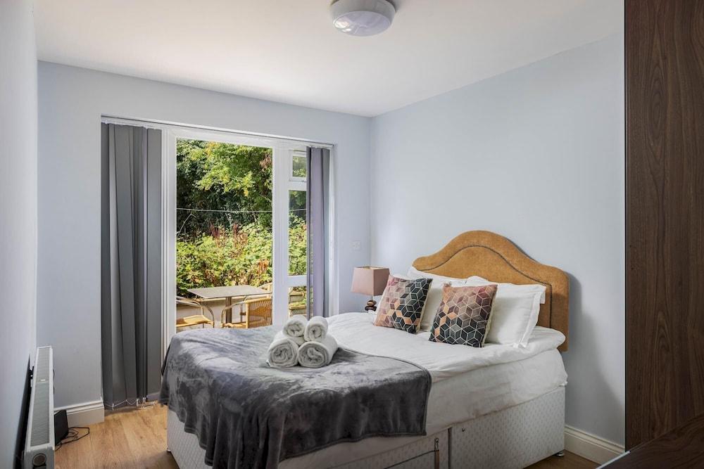 1-bedroom Apartment With Private Garden