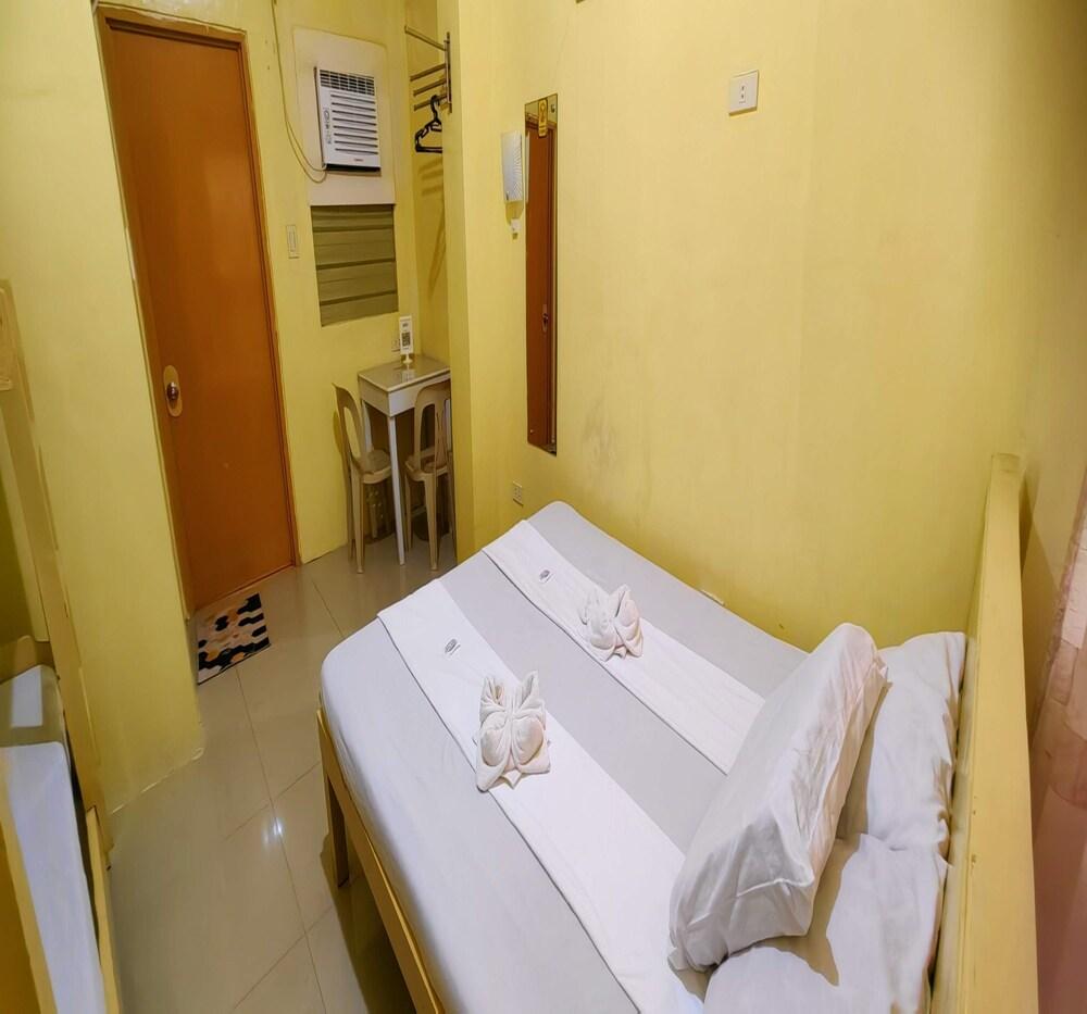 Las Residencias Bed and Breakfast