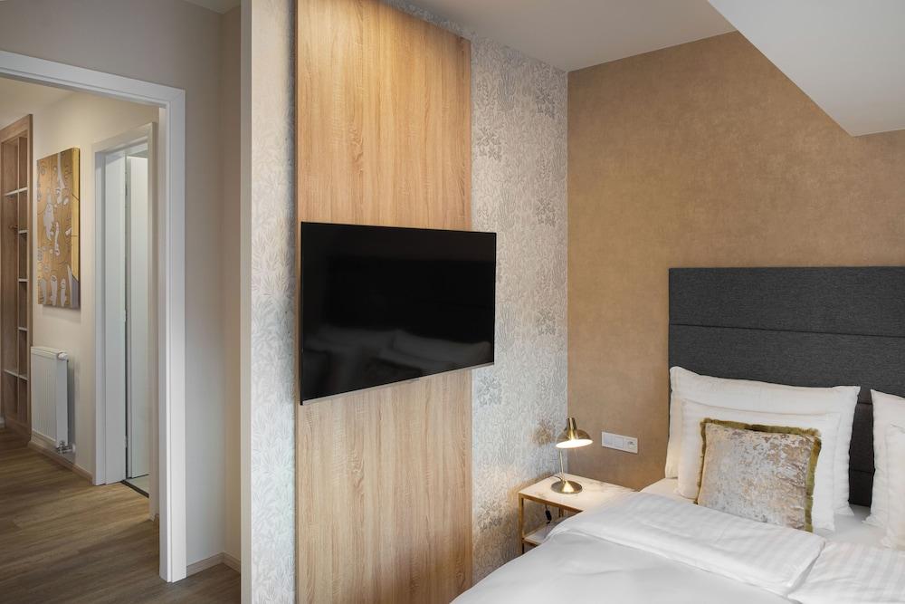 Theatre 9 Apartment by Adrez Living