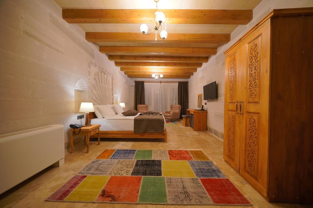 Cappadocia Secret Hill Cave Suites