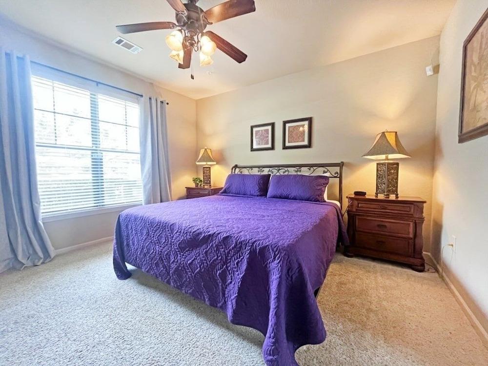 Under The Palms 3 Bedroom Condo by RedAwning