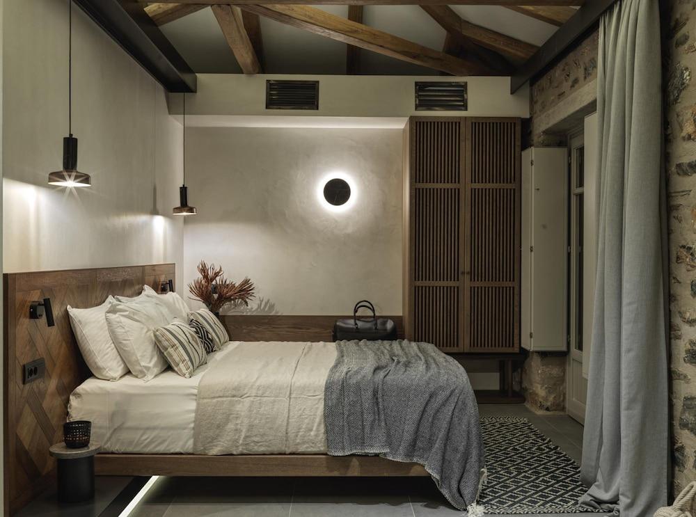 Aphrodite Suite by Peliva Nature Suites