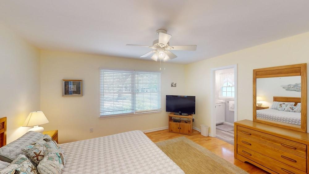 Beachcomber 3 Bedroom Home