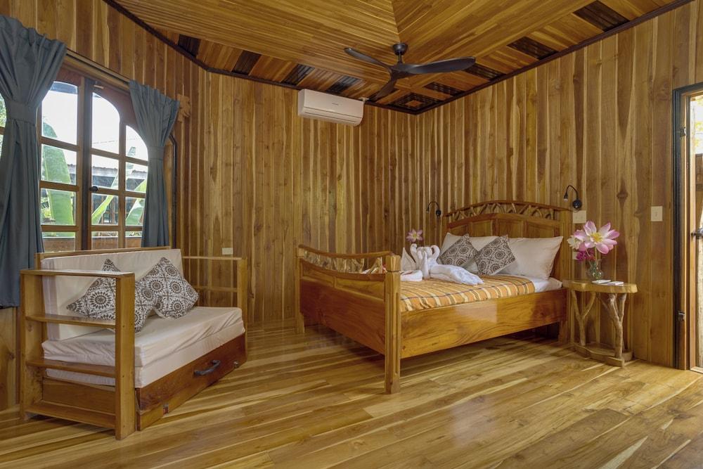 Tropical Magnolia Resort