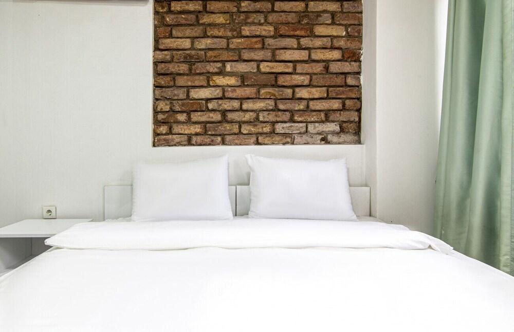 Comfy Studio Flat With Great Location in Beyoglu-1