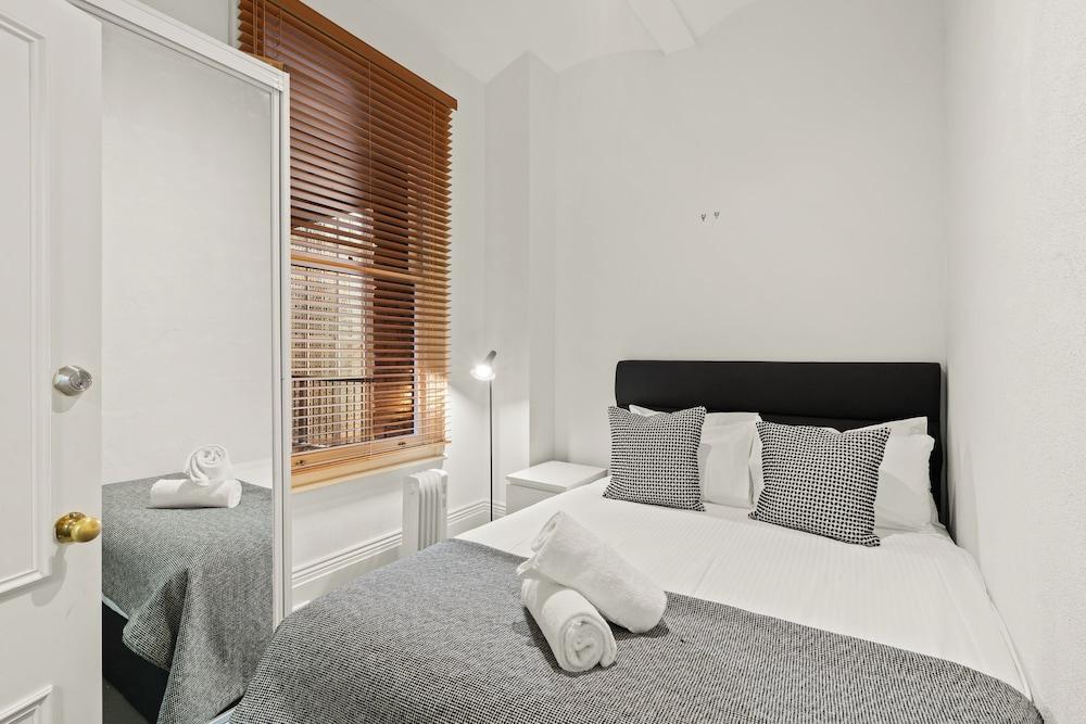 Gordon House Apartments