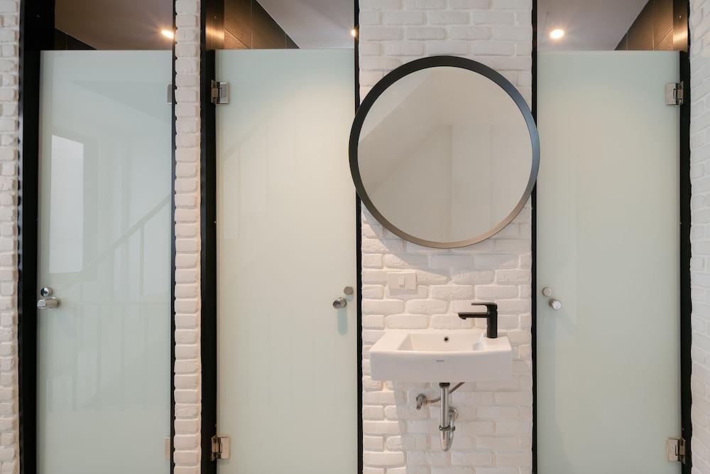 CASA BLANCA Dusit - Hostel