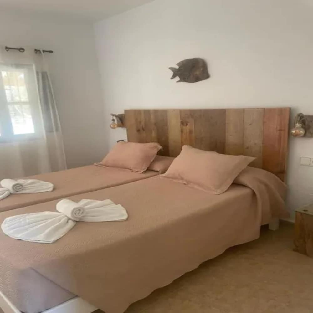 Meridium Apartments & Beach Club