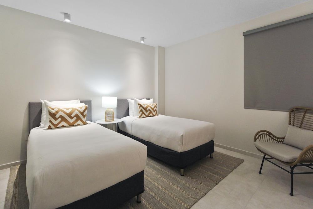 O Condominium Beachfront Residences