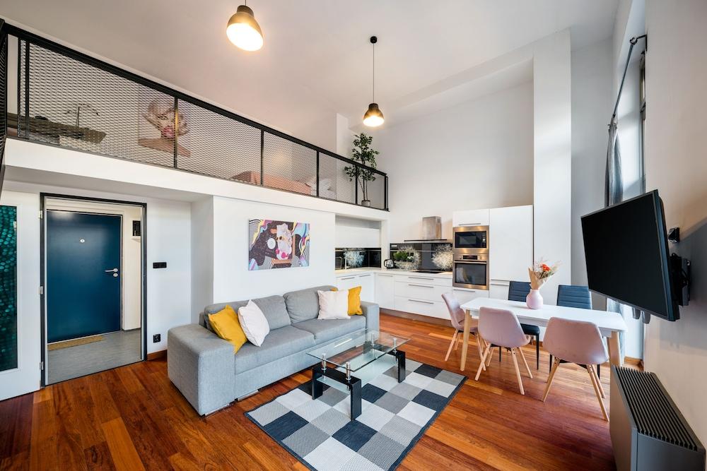 2-level apartments on Krizikowa st.