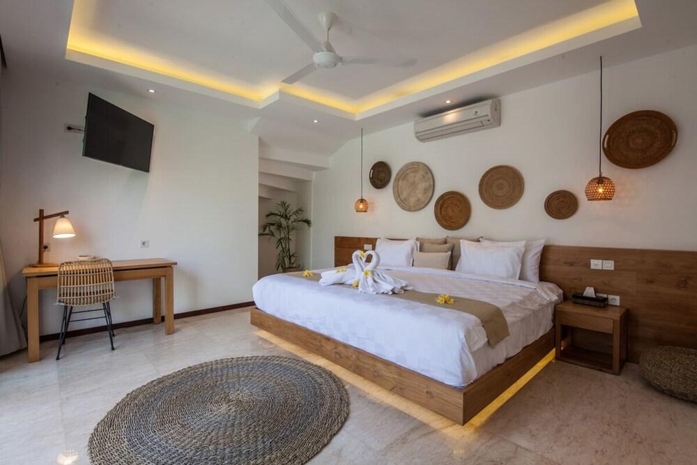 Villa Frangipani Merah