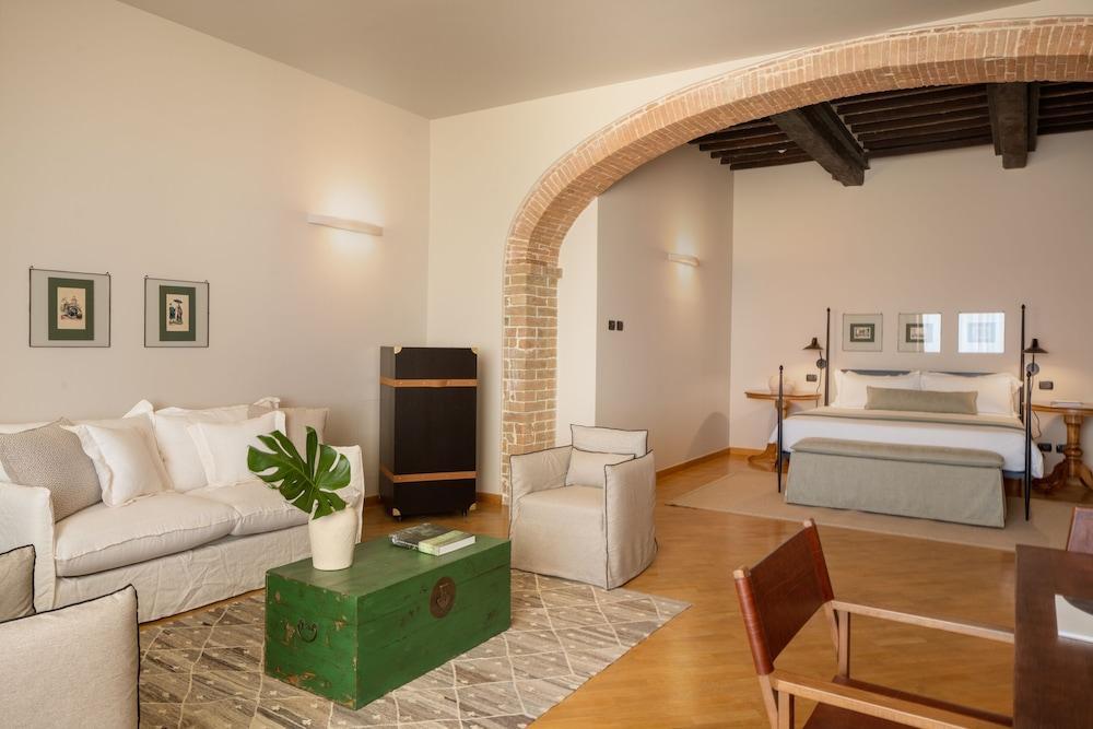 Precise Tale Poggio Alla Sala