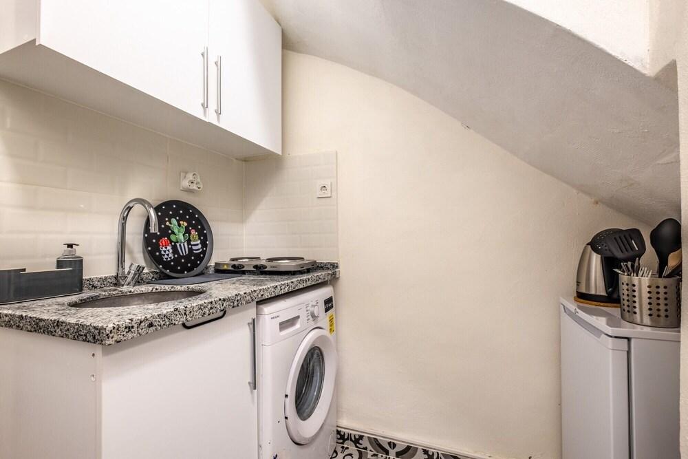 Cozy Studio Flat With Backyard in Sisli