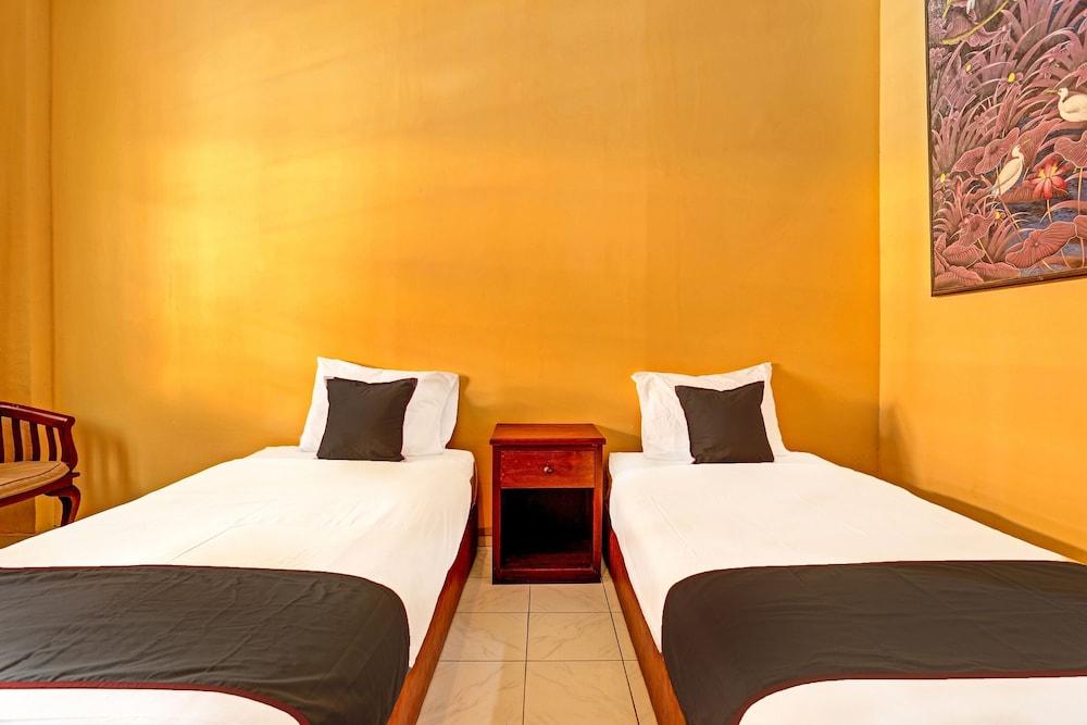 Collection O 91081 New Arena Hotel