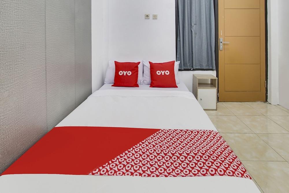 OYO Living 90950 Forzando House