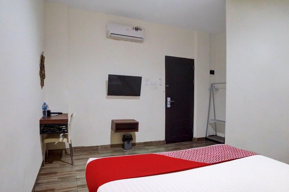 Capital O 92125 Wira Guest House