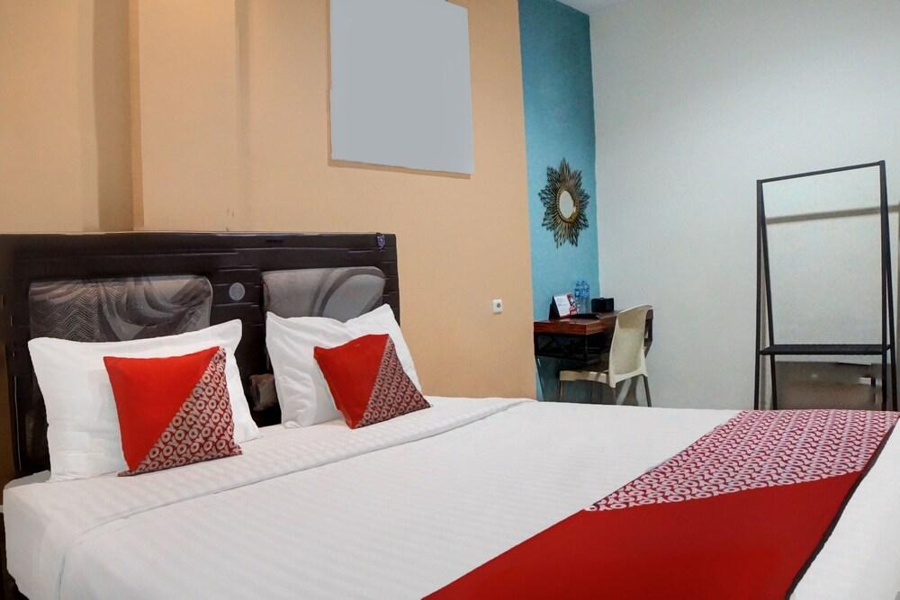 Capital O 92125 Wira Guest House