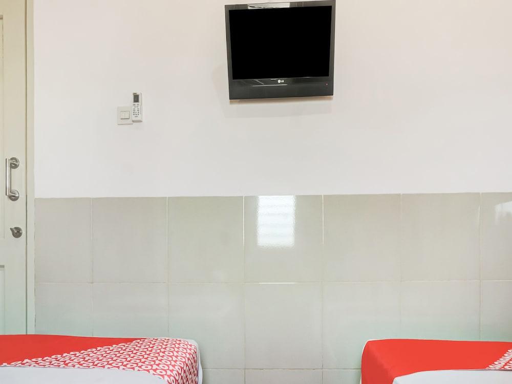 OYO 91316 Hh Guest House Makassar
