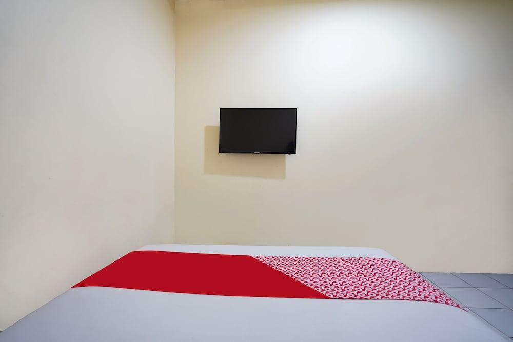 OYO 91035 De Ritz Residence