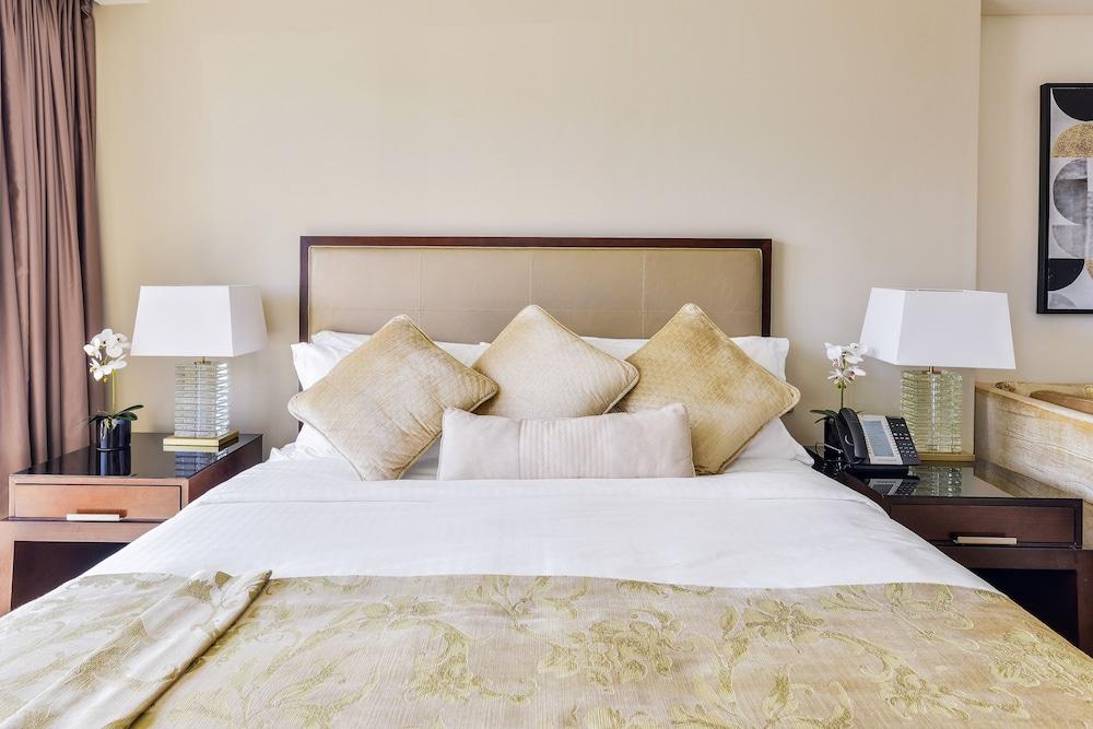 Address Dubai Marina Residences