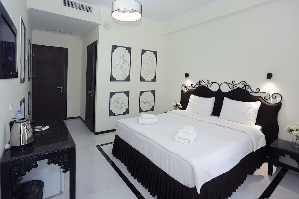 The one terrace hotel