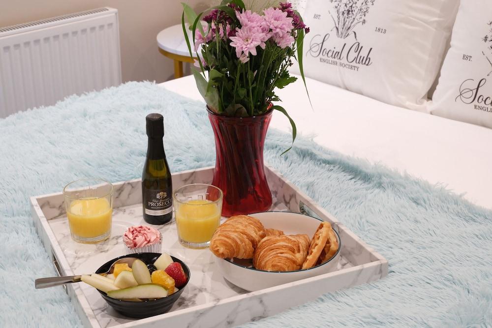 Dream Stays Bath - John Street