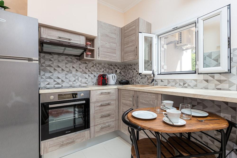 Fouki Studio lovely Ipsos beach getaway