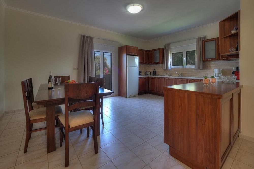 Magnificent Villa Prinos Princess