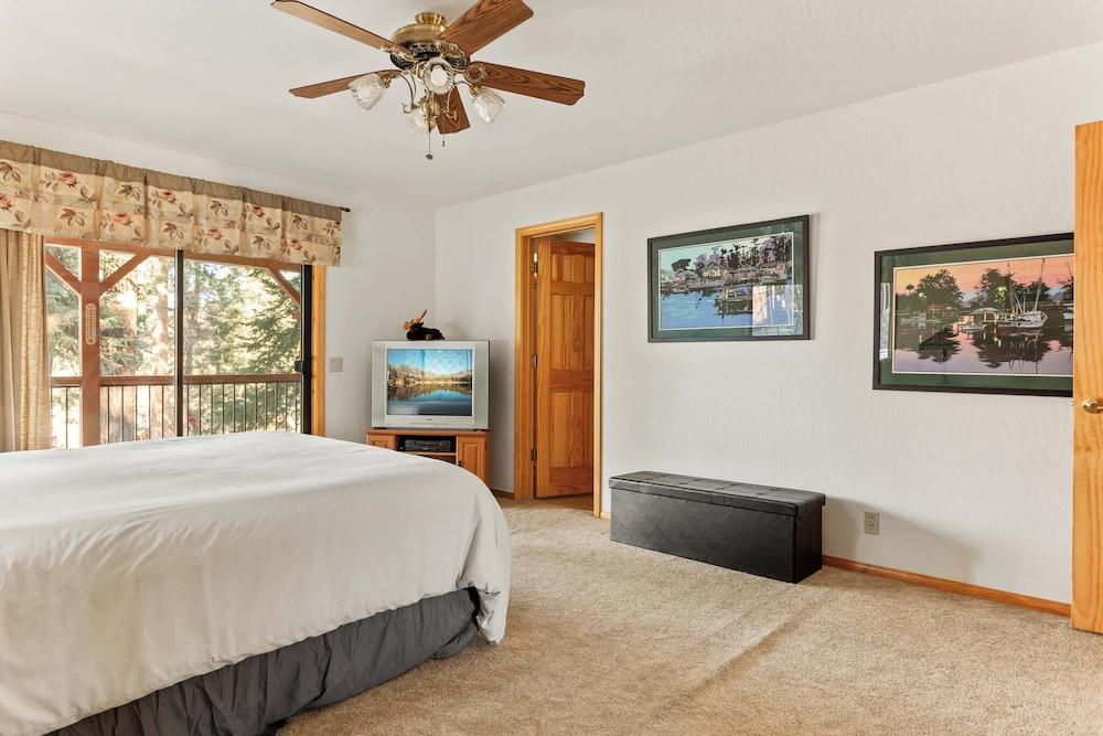 Hunter's Retreat in Upper Moonridge!