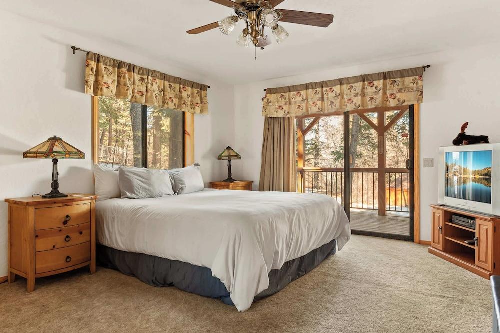 Hunter's Retreat in Upper Moonridge!