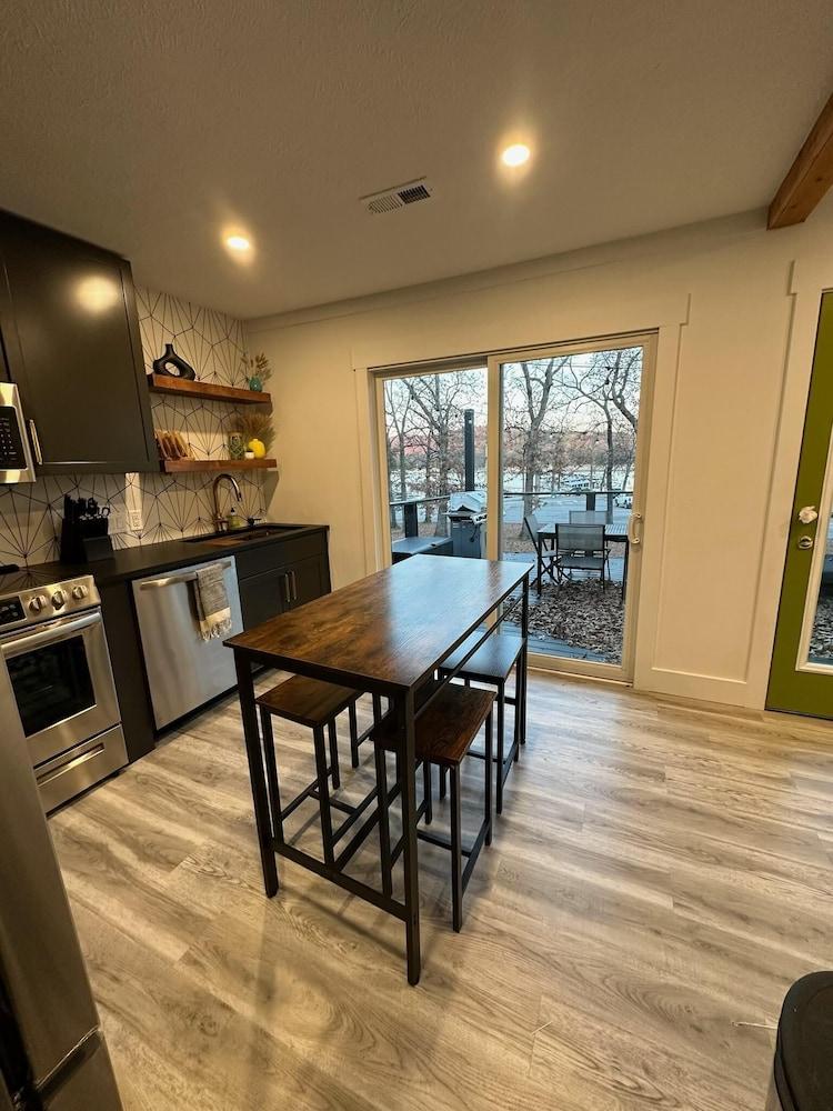 Lighthouse 6 - Outdoor Pool - Lake Views - Bring Your Boat