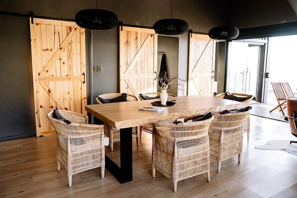 Klein Hangklip - Eco Mountain Cabin