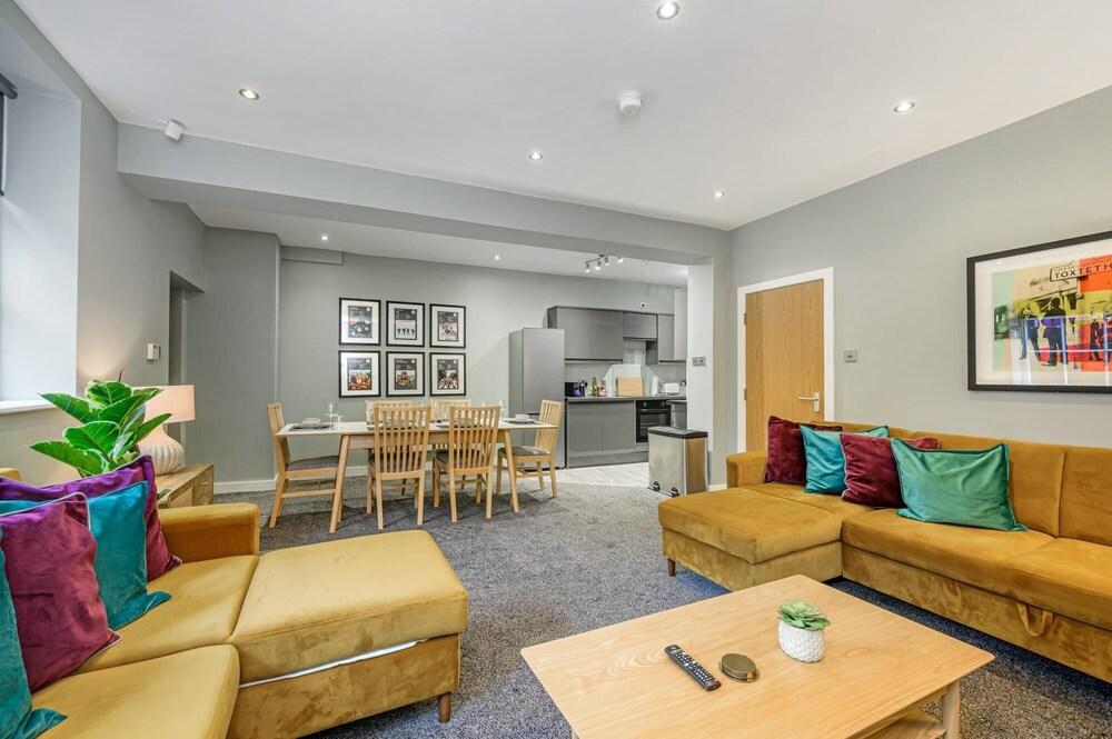 Host Apartments Stylish Georgian Quarter Duplex