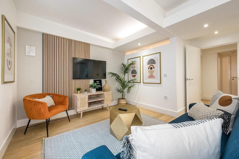 Sleek Scandi Design Super Central Netflix