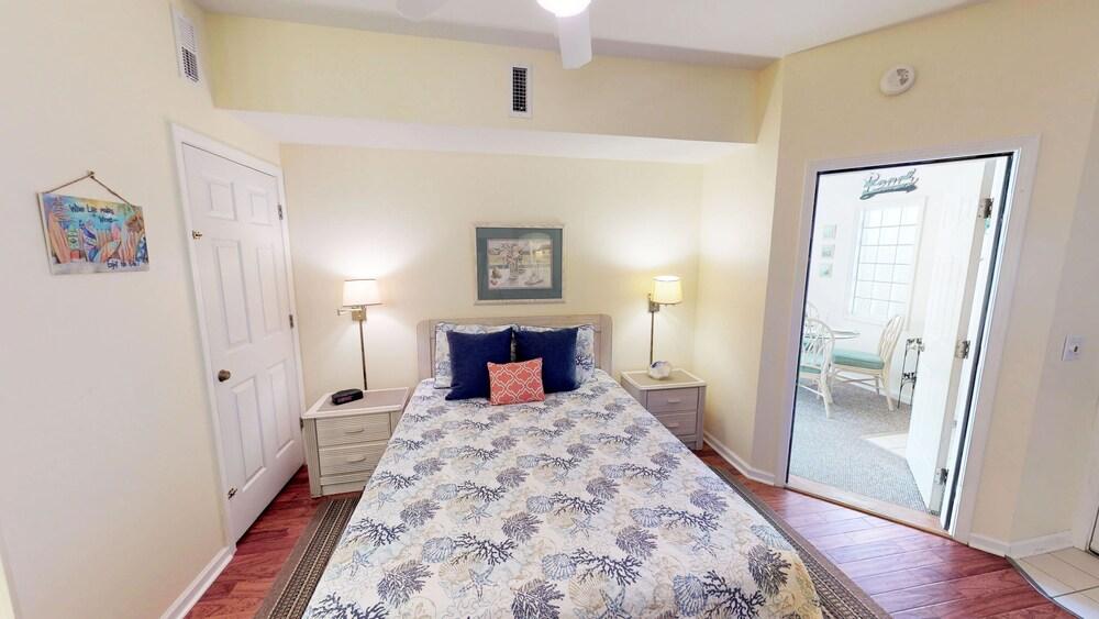 Royal Poste Golf Villas by Coastline Resorts