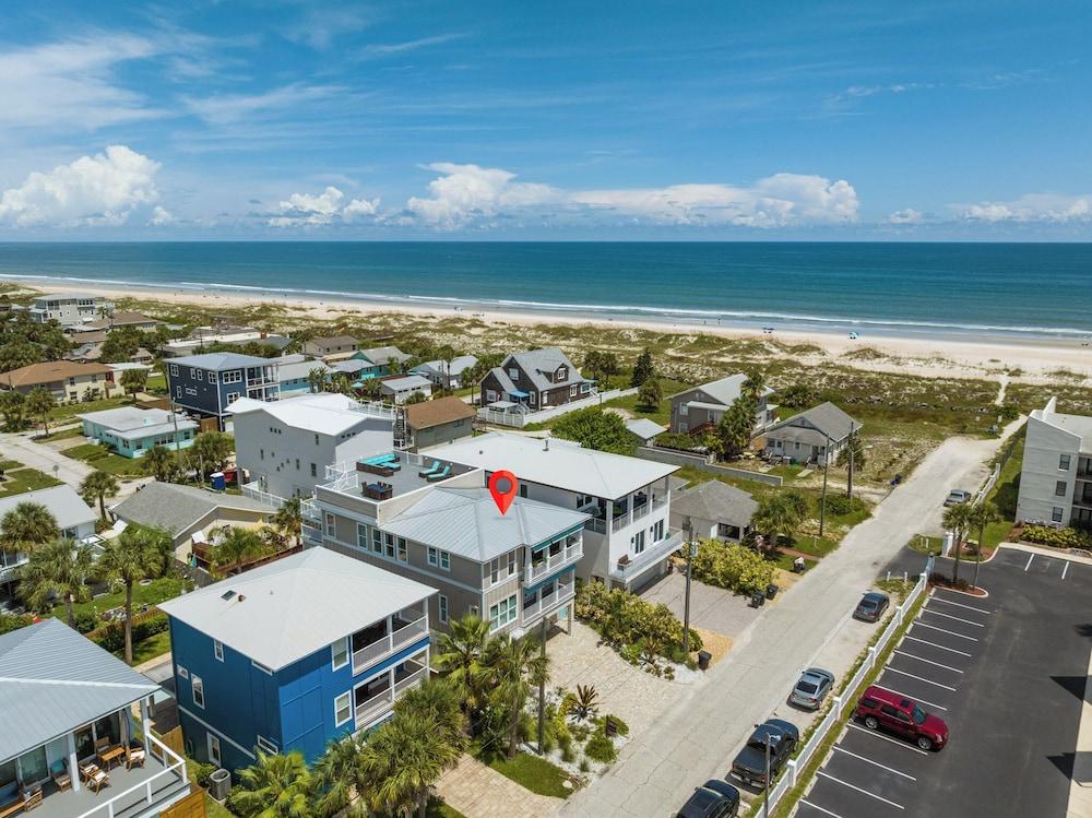 Beachside Bliss by Distinctive Beach Rentals