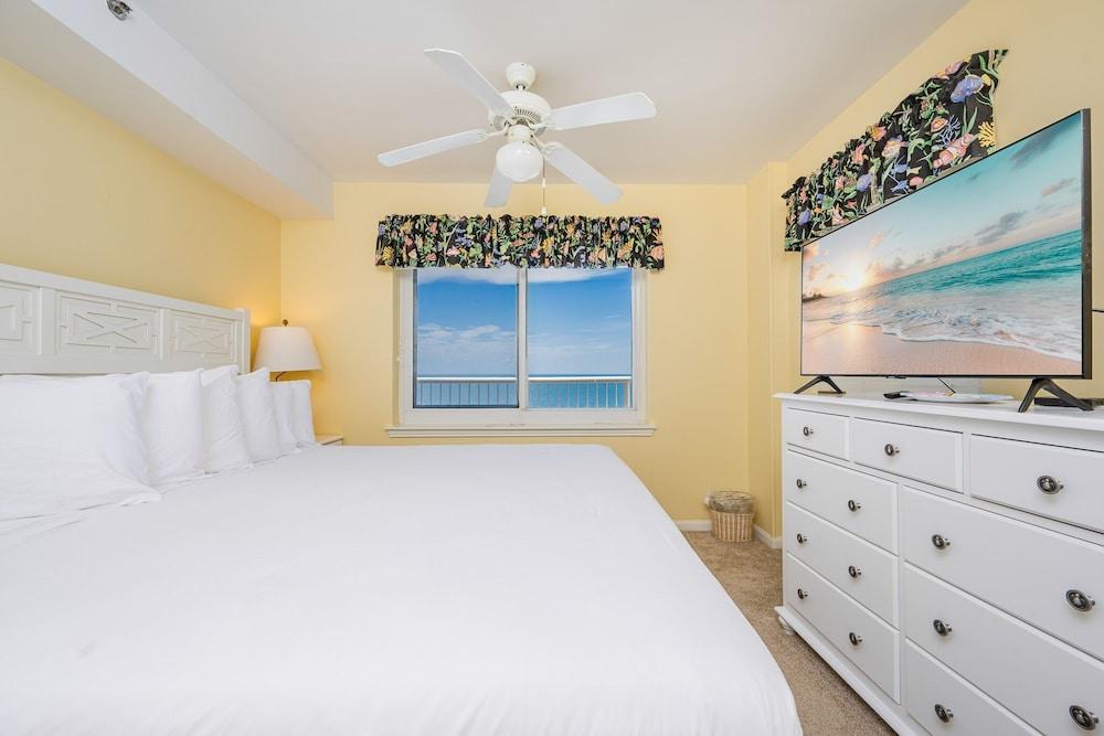 Tradewinds 1005 2 Bedroom Condo