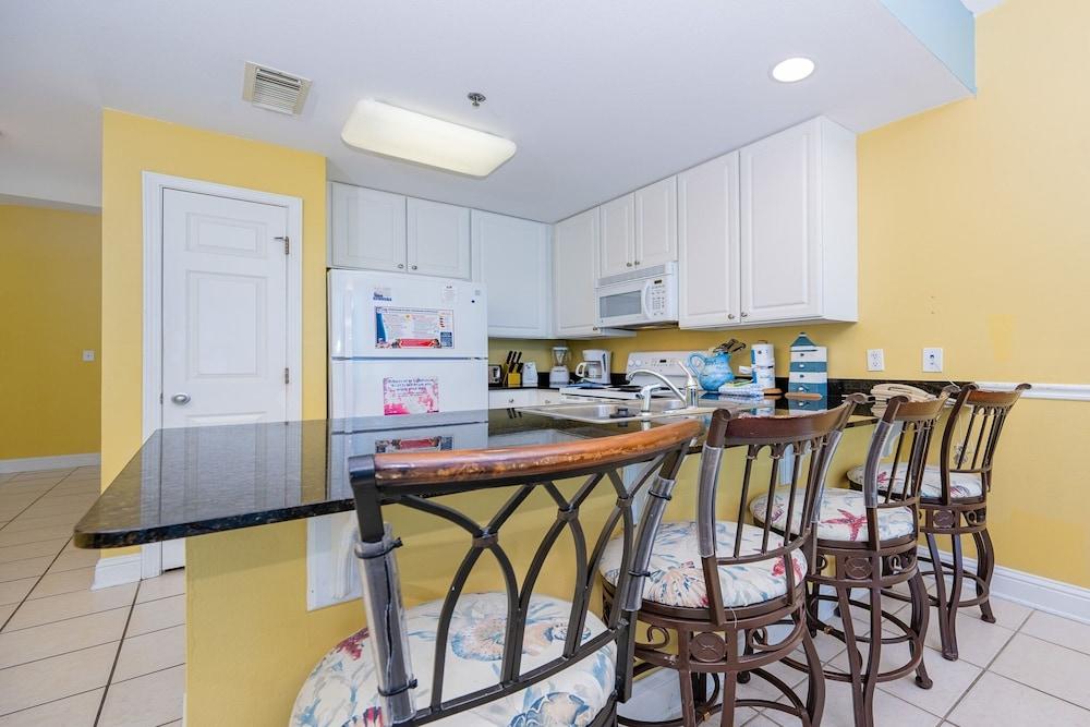 Lighthouse 1417 1 Bedroom Condo