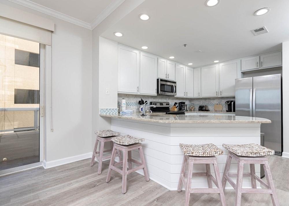 Enclave 607 3 Bedroom Condo