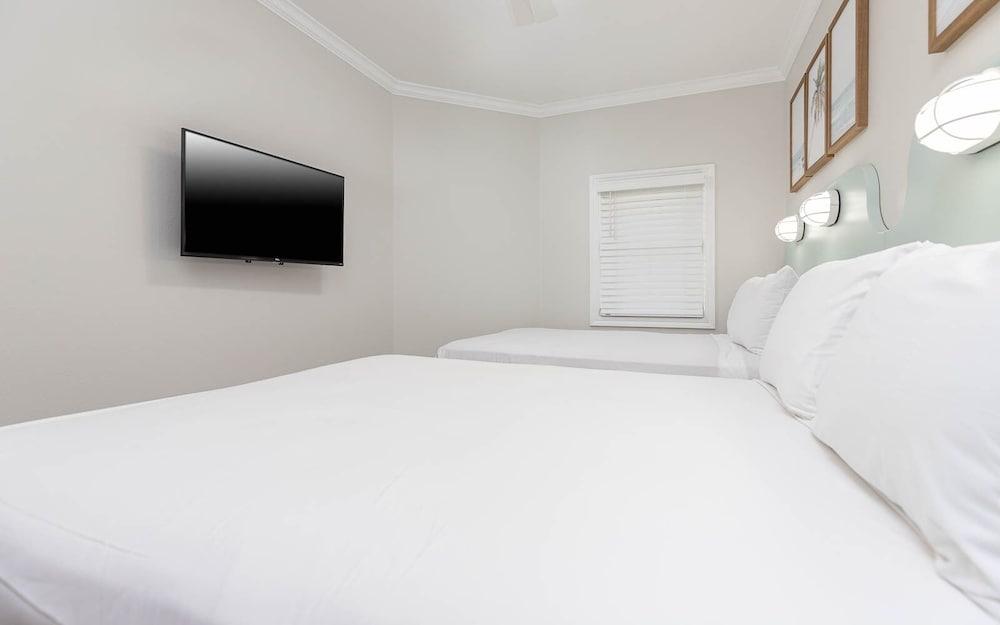 Enclave 607 3 Bedroom Condo