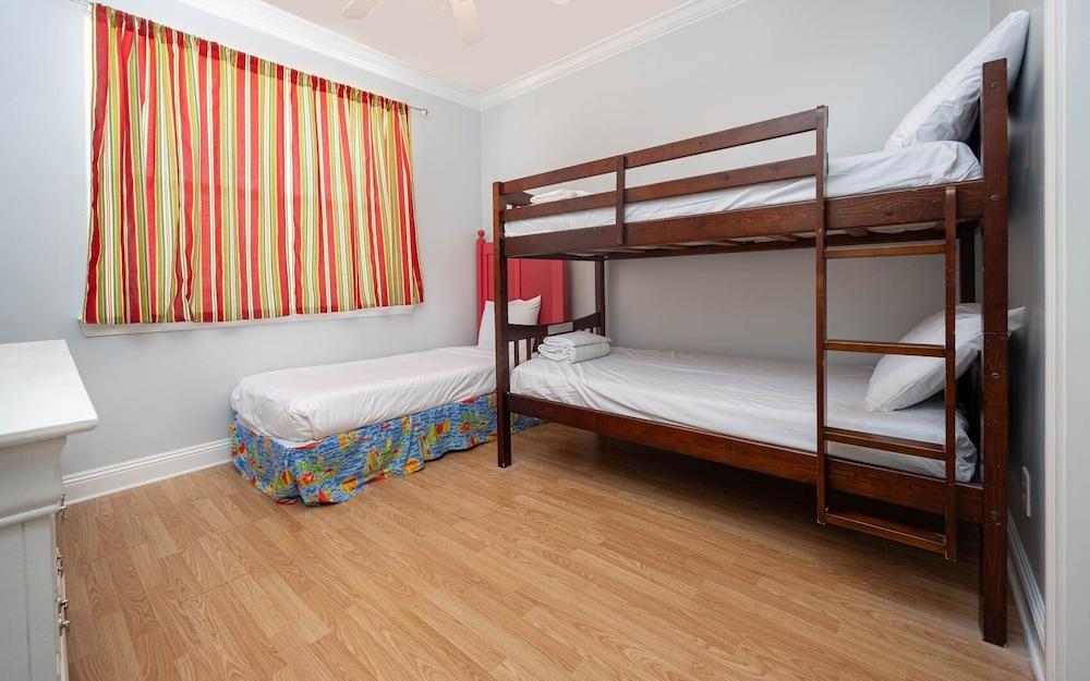 Funspot 1713 5 Bedroom Home