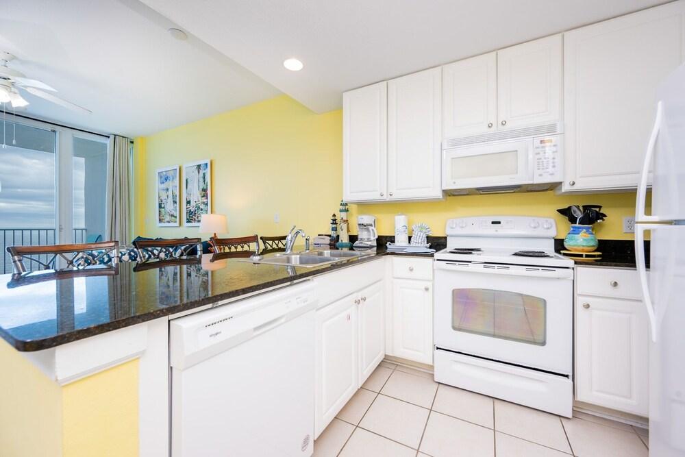 Lighthouse 1409 1 Bedroom Condo