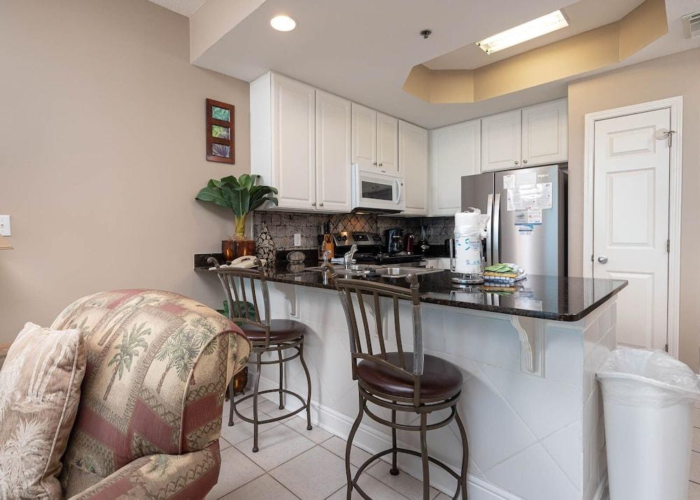 Lighthouse 216 1 Bedroom Condo