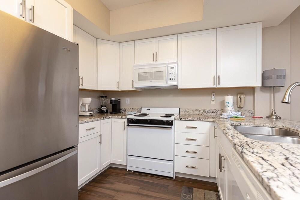 Tidewater 104 1 Bedroom Condo