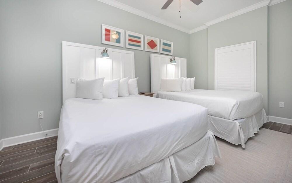 Phoenix Gulf Tower 404 4 Bedroom Condo